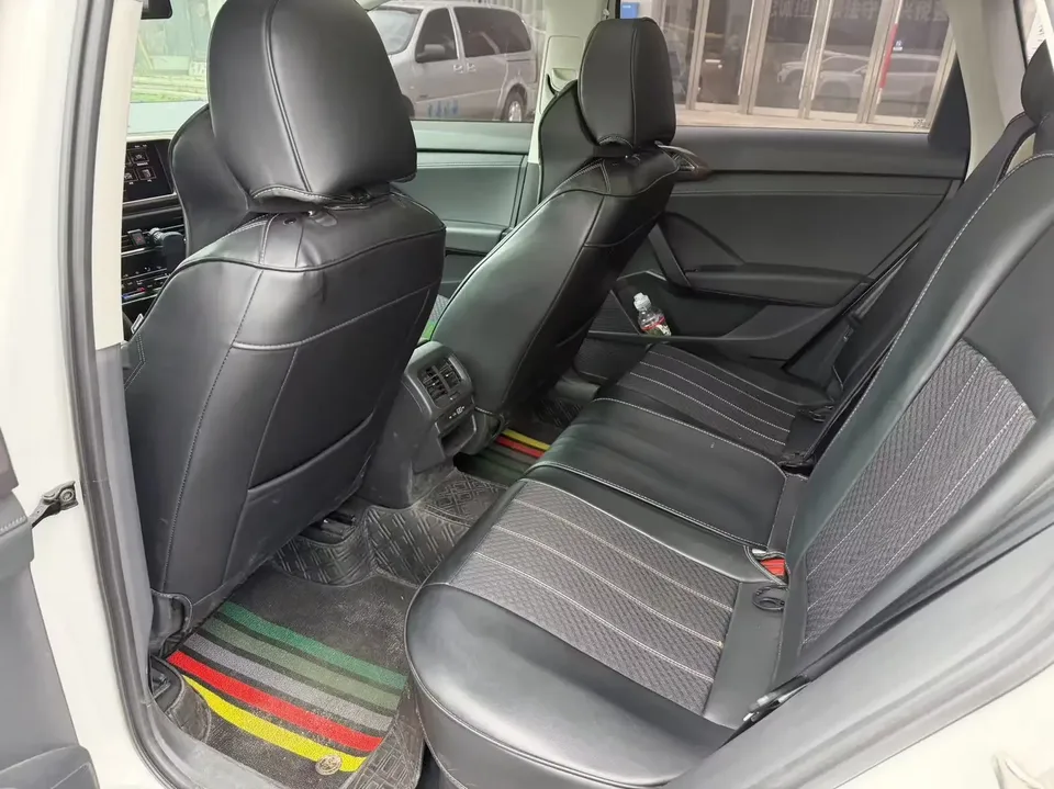 Volkswagen Tharu tuyue 2022 280TSI 2WD Deluxe Edition 2022 — thumbnail 5