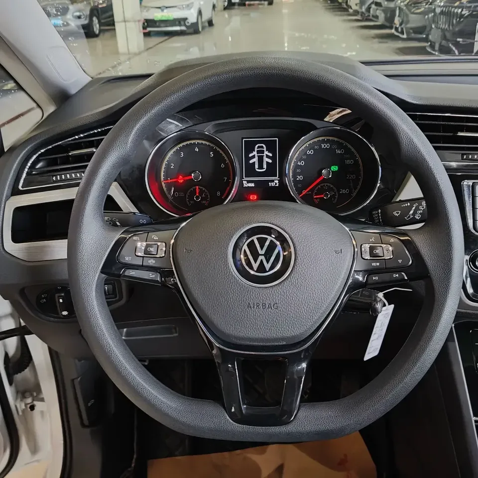 Volkswagen Touran L Touran L 2022 280TSI DSG Comfort Edition 7 Seaters 2022 — thumbnail 4