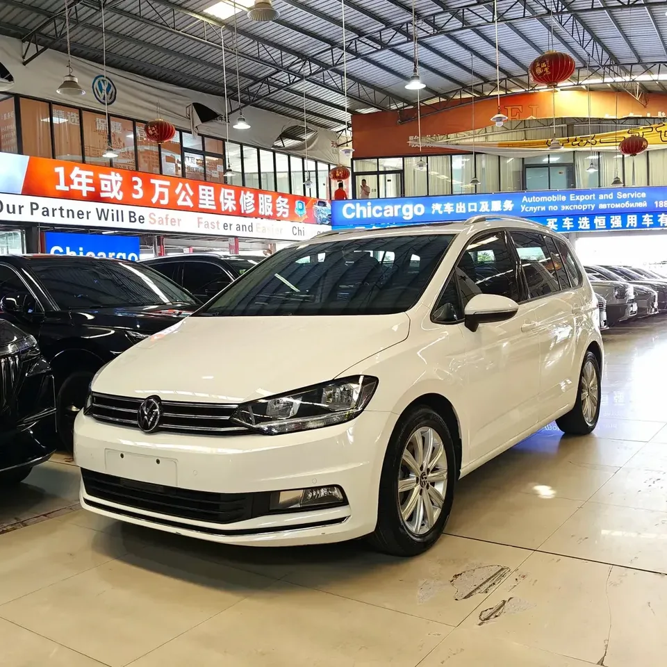 Volkswagen Touran L Touran L 2022 280TSI DSG Comfort Edition 7 Seaters 2022 — photo 1, buy with delivery to Moscow