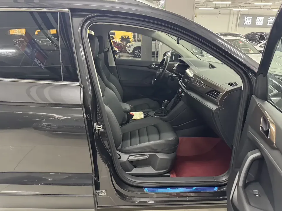 Volkswagen Tharu tuyue 2022 280TSI 2WD Deluxe Edition 2023 — thumbnail 4