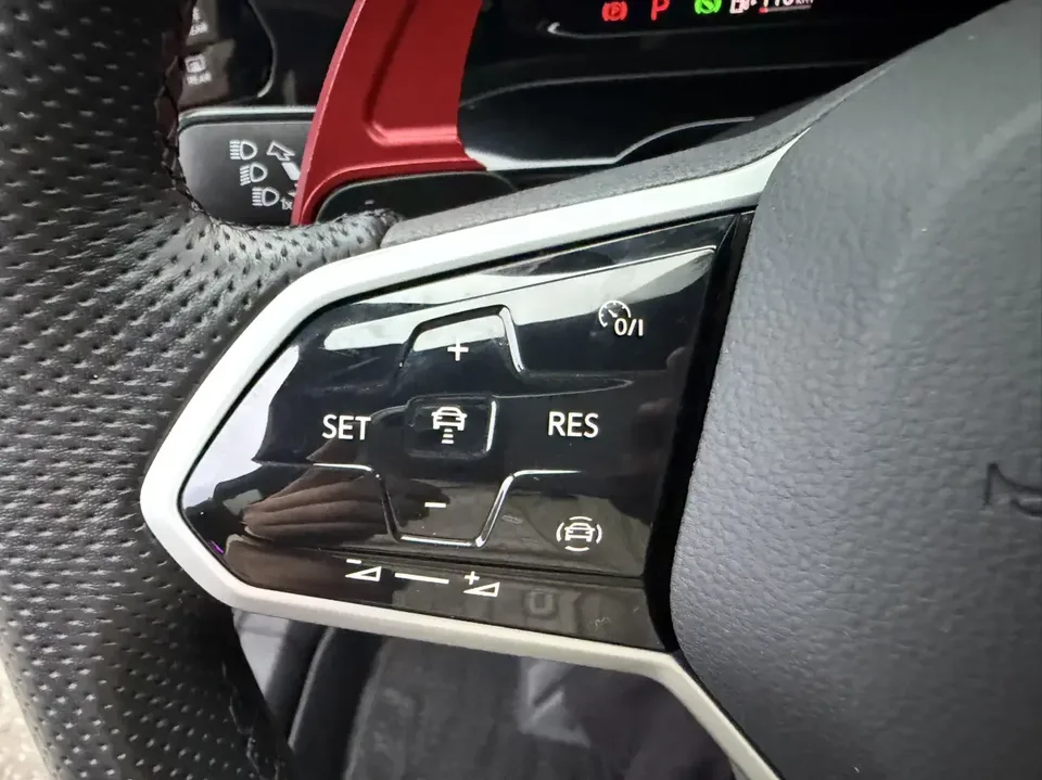 Volkswagen Golf golf 2021 280TSI DSG R-Line 2022 — thumbnail 3