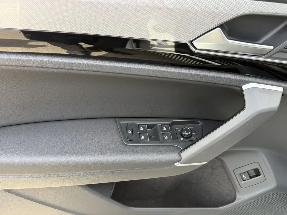 Volkswagen Tayron Tanyue 2022 280TSI 2WD Luxury Smart Edition 2022 — thumbnail 5