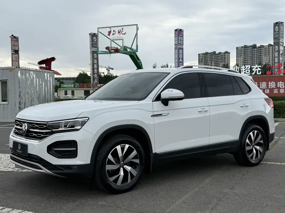 Volkswagen Tayron Tanyue 2022 280TSI 2WD Luxury Smart Edition 2022 — photo 1, buy with delivery to Moscow