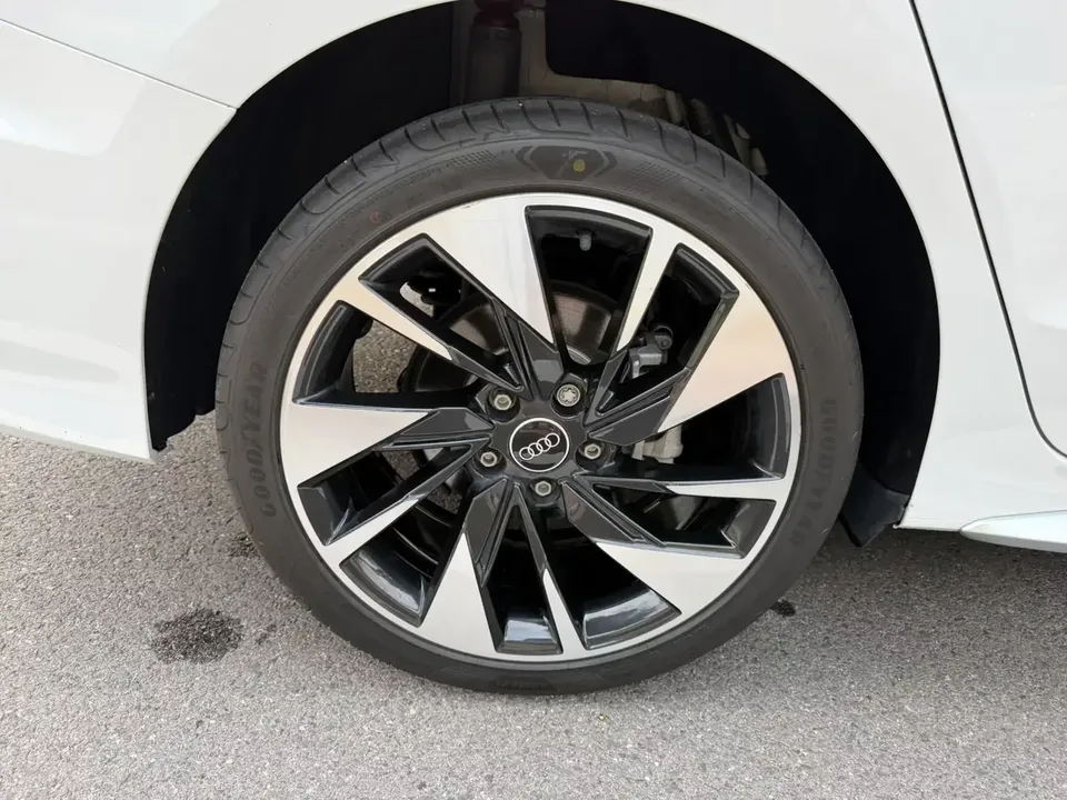 Audi A3 Audi A3 2022 A3L Limousine 35 TFSI Stylish Sports 2023 — thumbnail 4