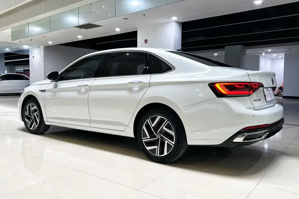 Volkswagen Sagitar Sagitar 2022 280TSI DSG Beyond Edition 2022 — thumbnail 4