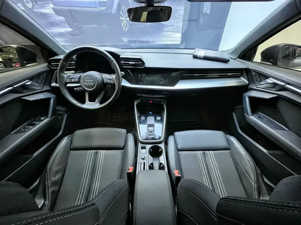 Audi A3 Audi A3 2021 Sportback 35 TFSI Stylish and sporty 2022 — thumbnail 3