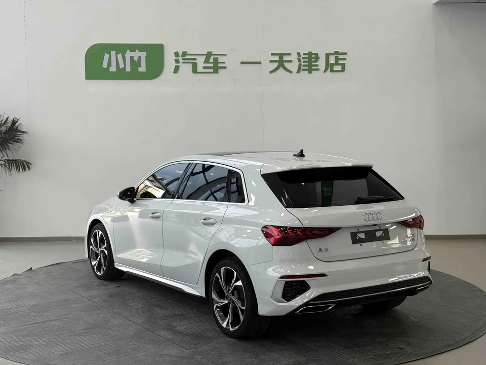 Audi A3 Audi A3 2023 Sportback 35 TFSI Stylish and sporty 2022 — thumbnail 2