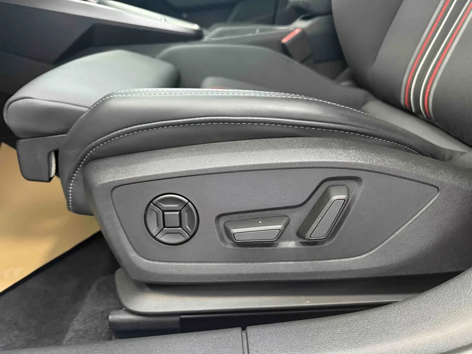 Audi A3 Audi A3 2023 Sportback 35 TFSI Stylish and sporty 2022 — thumbnail 5
