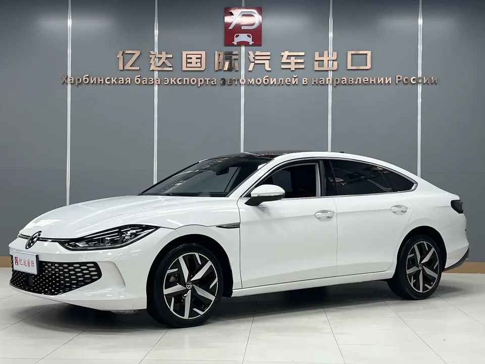 Volkswagen Lamando Lingdu 2023 Lingdu L 280TSI DSG Cool Edition 2023 — photo 1, buy with delivery to Moscow