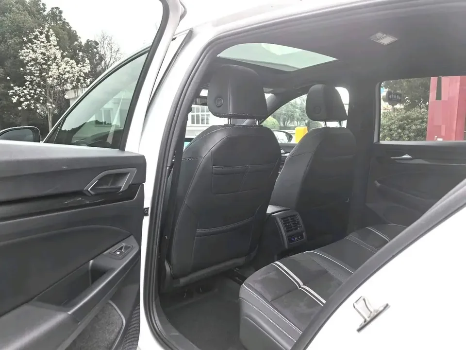 Volkswagen Golf golf 2021 280TSI DSG R-Line 2023 — миниатюра 3