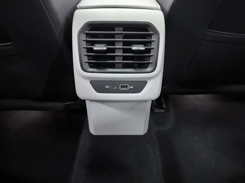 Volkswagen Lamando Lingdu 2023 Lingdu L 280TSI DSG Super Hot Flagship Edition 2022 — thumbnail 4