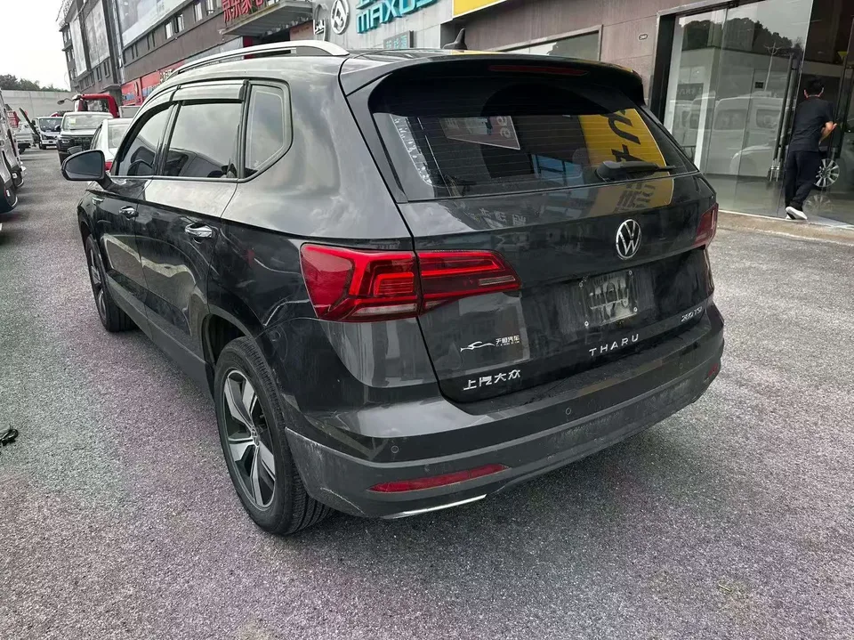 Volkswagen Tharu tuyue 2022 280TSI 2WD Deluxe Edition 2023 — thumbnail 4
