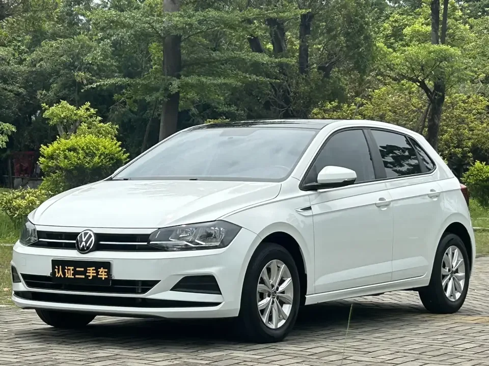 Volkswagen Polo Polo 2023 Plus 1.5L Automatic Colorful Technology Edition 2023 — photo 1, buy with delivery to Moscow