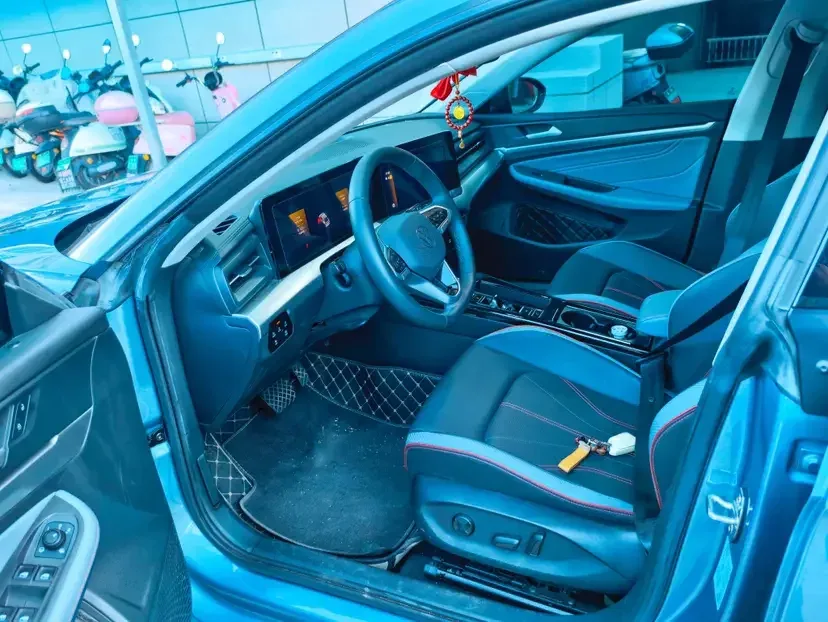 Volkswagen Lamando Lingdu 2023 Lingdu L 280TSI DSG Hot Edition 2024 — thumbnail 5