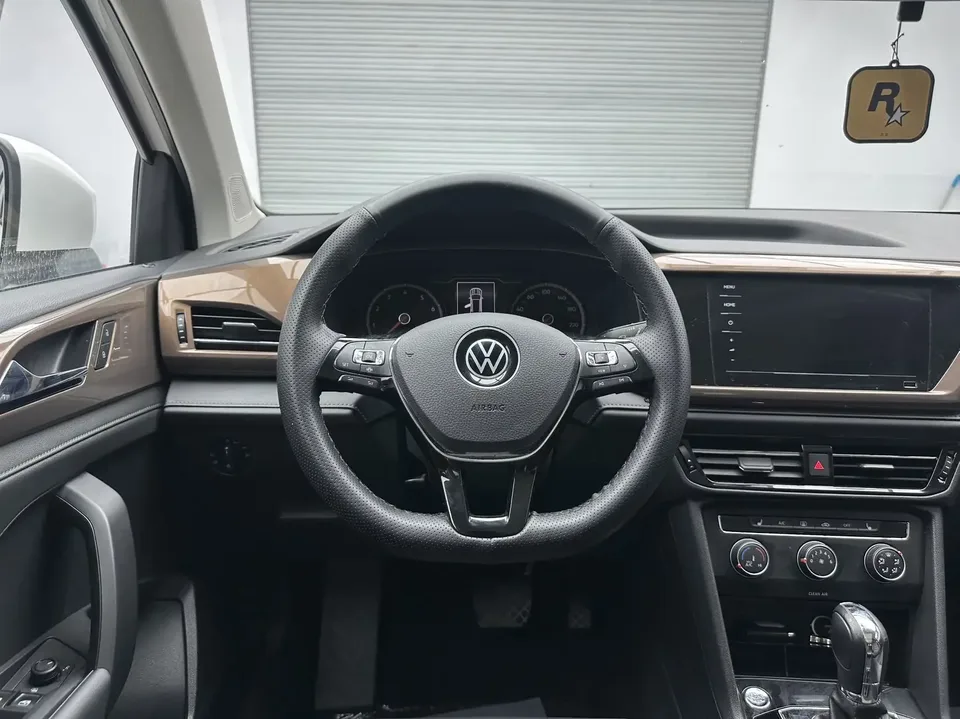 Volkswagen Tharu tuyue 2021 280TSI 2WD Comfort Edition 2022 — thumbnail 5