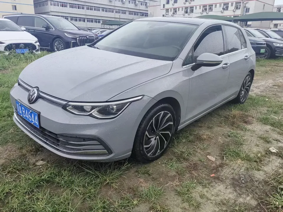 Volkswagen Golf golf 2023 280TSI DSG Pro 2022 — photo 1, buy with delivery to Moscow