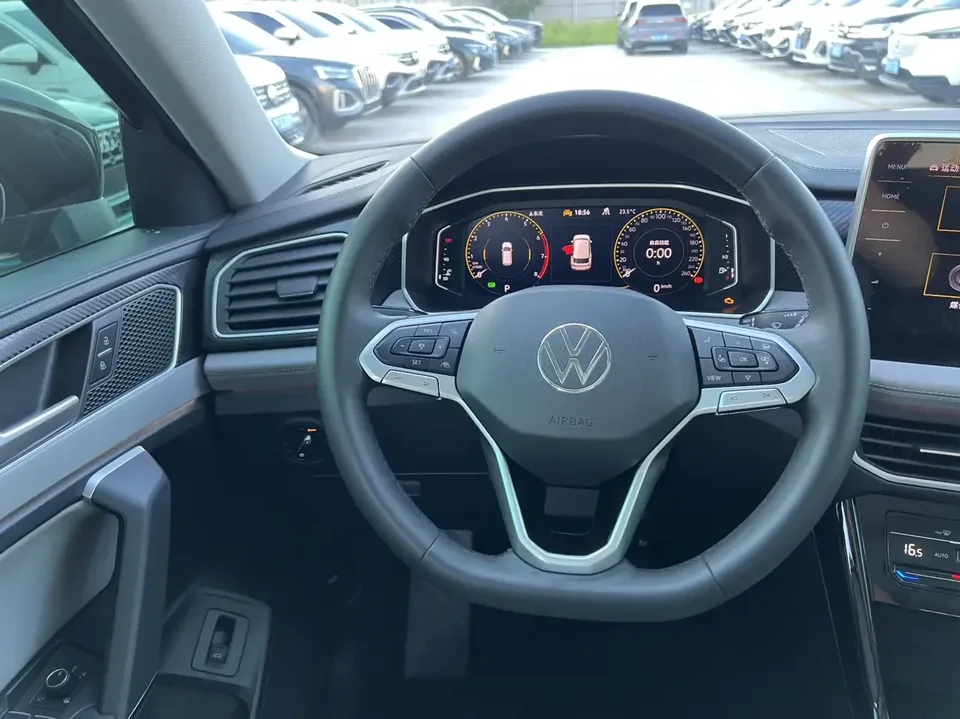 Volkswagen Tayron Tanyue 2023 280TSI 2WD Luxury Plus Advanced Edition 2023 — thumbnail 4