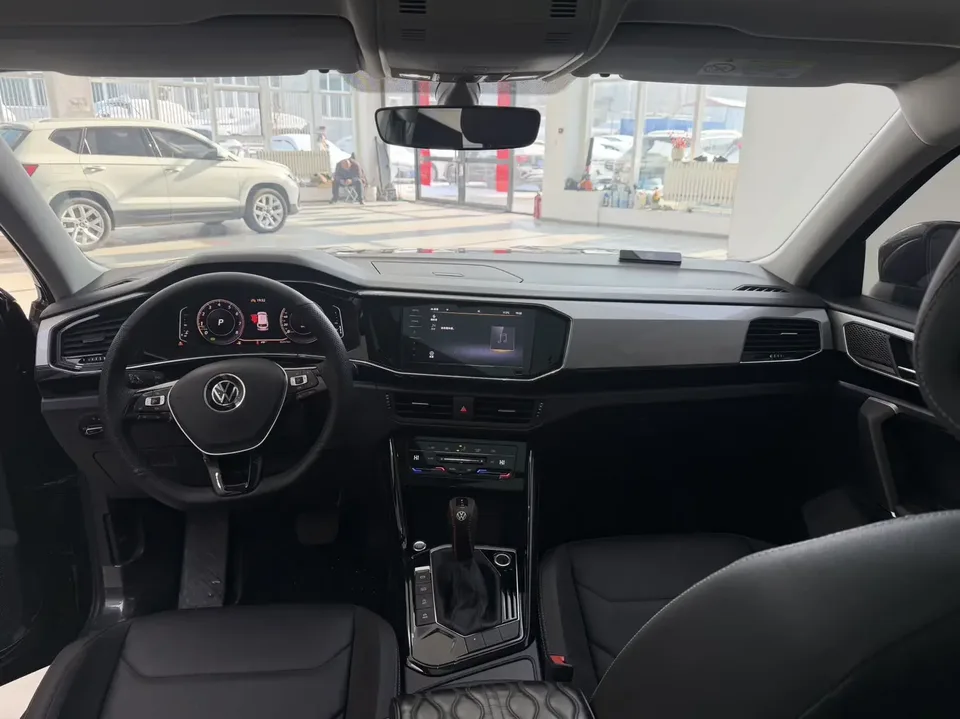 Volkswagen Tayron Tanyue 2022 280TSI 2WD Luxury Smart Edition 2022 — thumbnail 2
