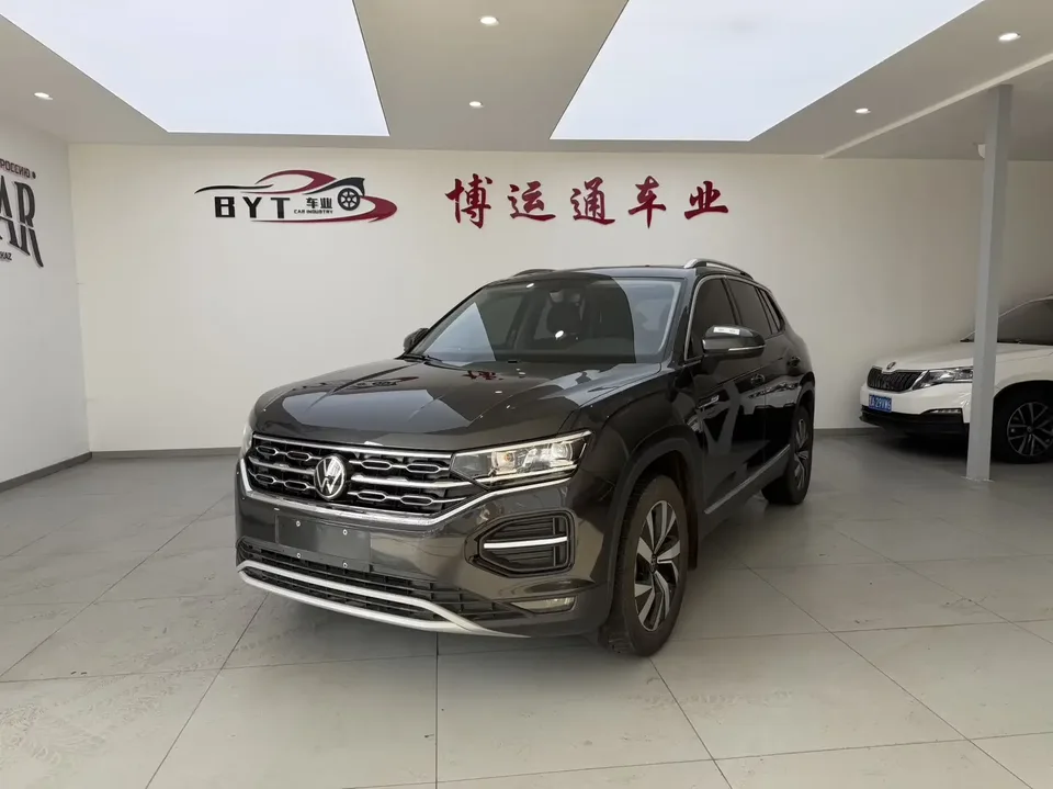 Volkswagen Tayron Tanyue 2022 280TSI 2WD Luxury Smart Edition 2022 — photo 1, buy with delivery to Moscow