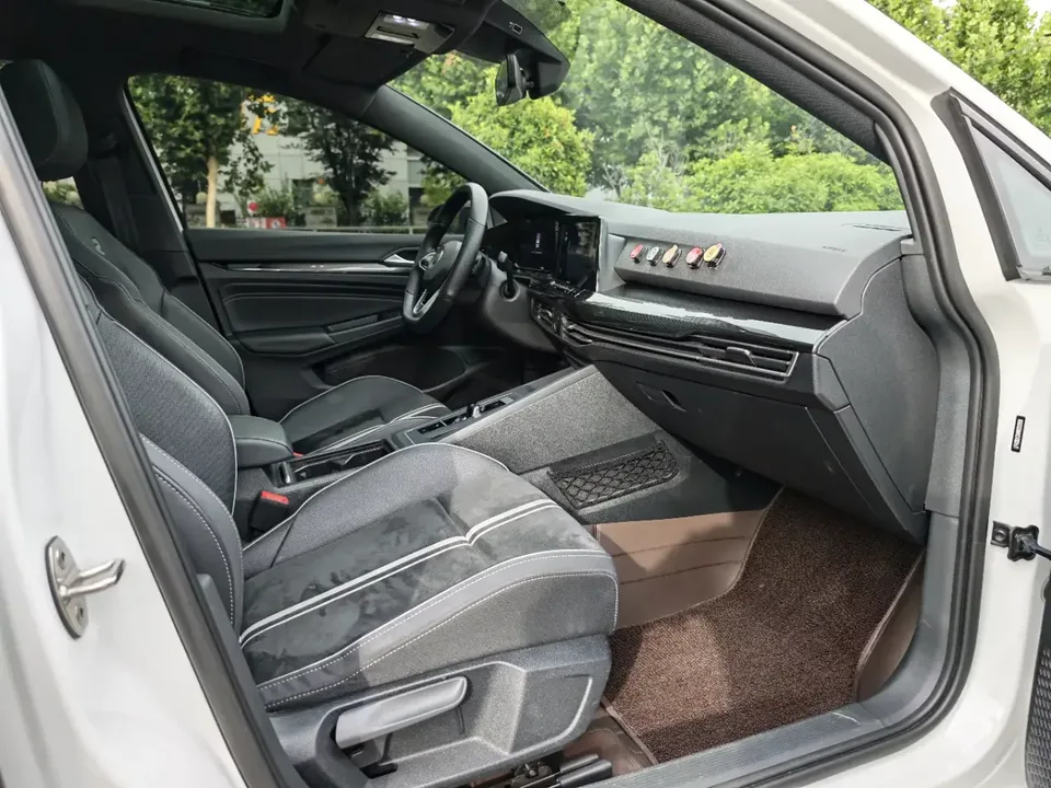 Volkswagen Golf golf 2021 280TSI DSG R-Line 2022 — thumbnail 3