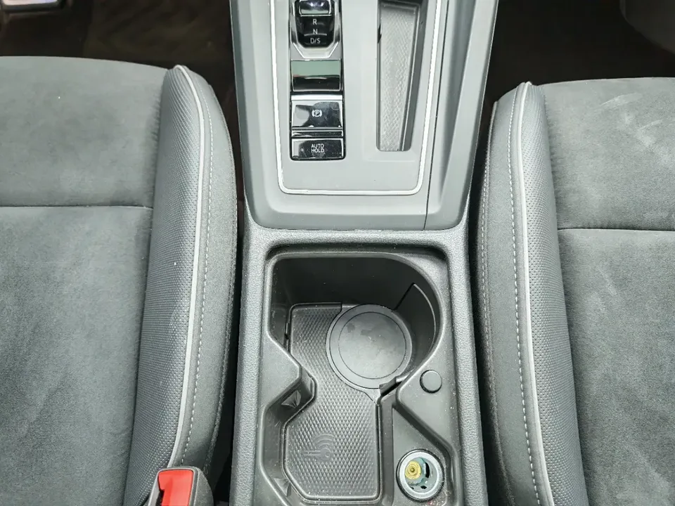 Volkswagen Golf golf 2021 280TSI DSG R-Line 2022 — thumbnail 4