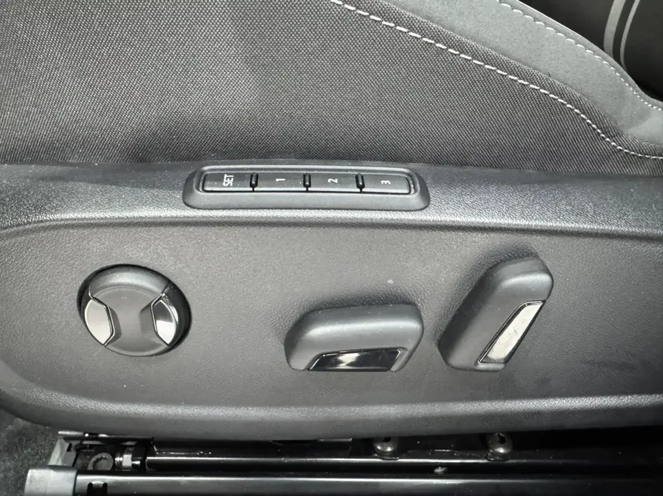 Volkswagen Golf golf 2023 280TSI DSG R-Line Lite 2023 — thumbnail 5