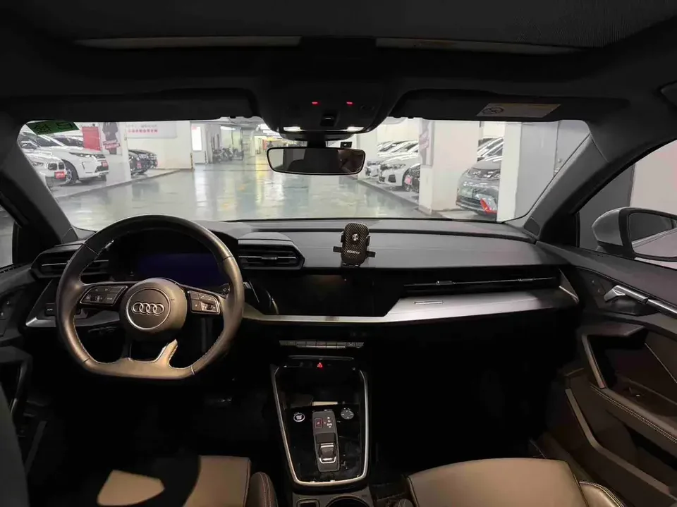 Audi A3 Audi A3 2023 Sportback 35 TFSI Stylish and sporty 2023 — thumbnail 5