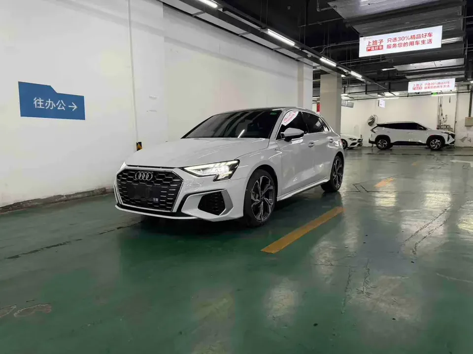 Audi A3 Audi A3 2023 Sportback 35 TFSI Stylish and sporty 2023 — photo 1, buy with delivery to Moscow