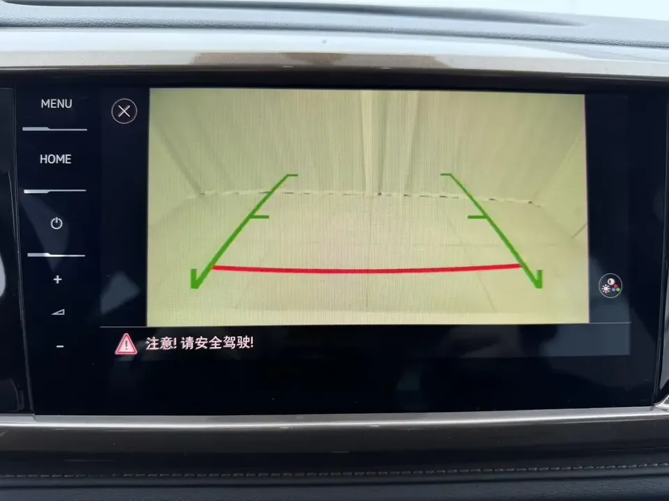 Volkswagen Tharu tuyue 2022 280TSI 2WD Deluxe Edition 2022 — thumbnail 3