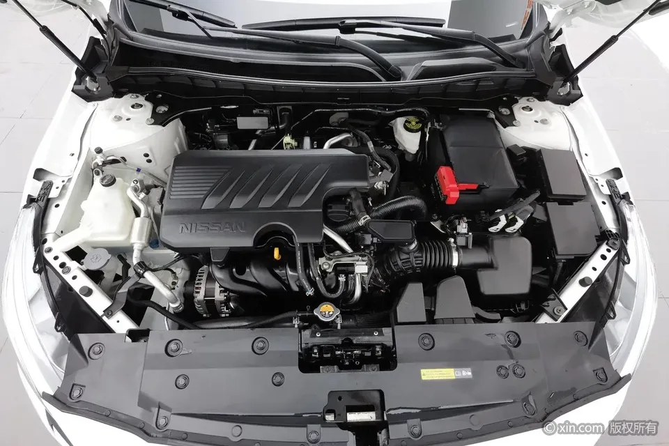 Nissan Altima Sound of nature 2022 2.0L XL-TLS Enjoy Edition 2023 — thumbnail 2