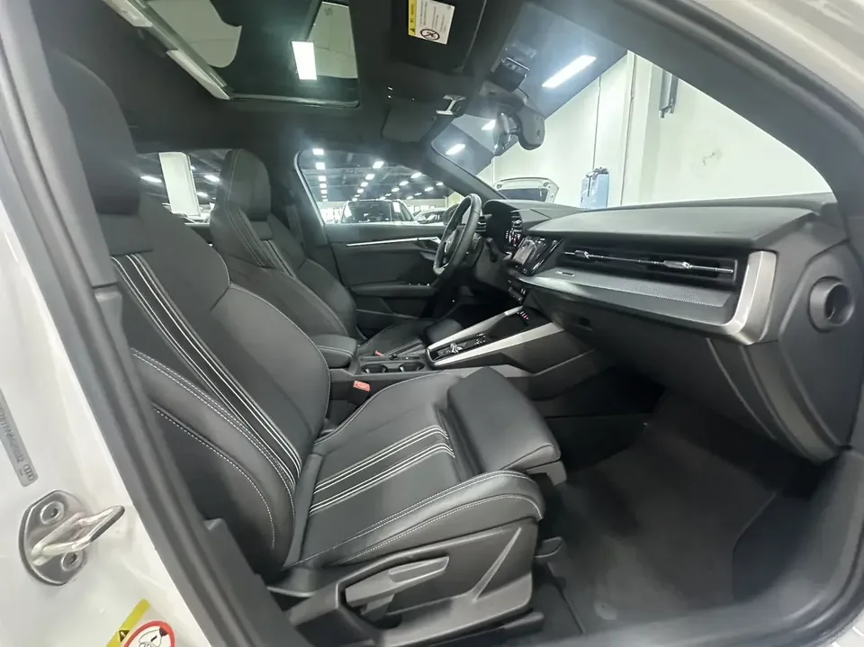 Audi A3 Audi A3 2022 Sportback 35 TFSI Stylish and sporty 2022 — thumbnail 4