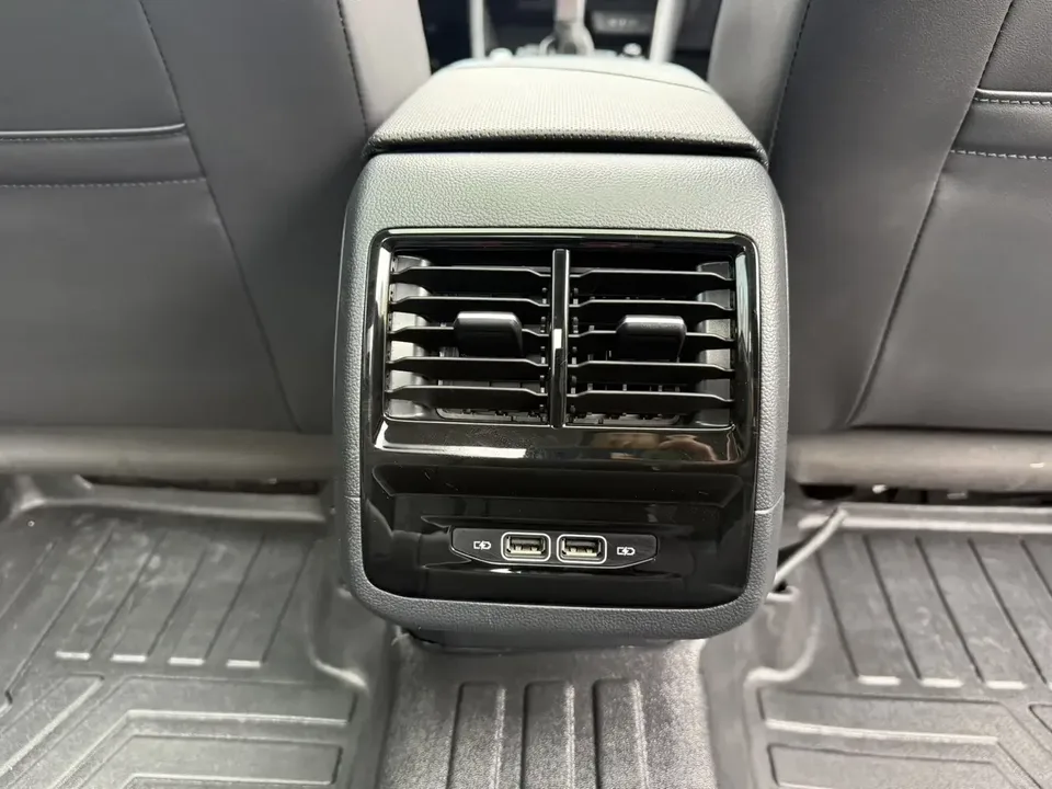 Volkswagen Sagitar Sagitar 2023 280TSI DSG Beyond Edition 2022 — thumbnail 3