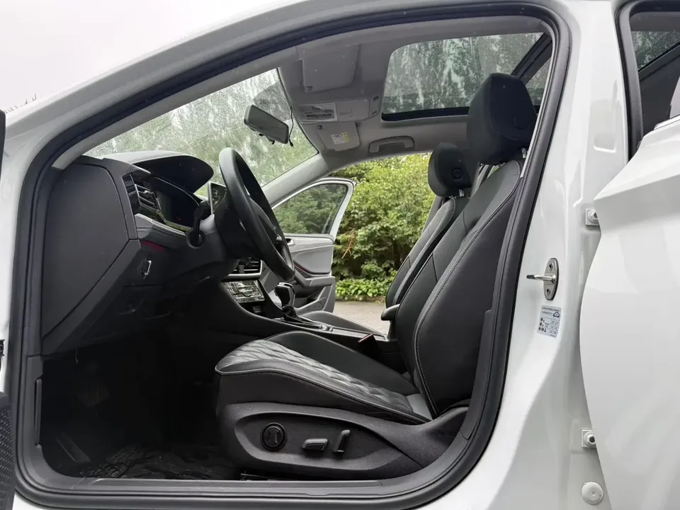 Volkswagen Sagitar Sagitar 2023 280TSI DSG Beyond Edition 2022 — thumbnail 5