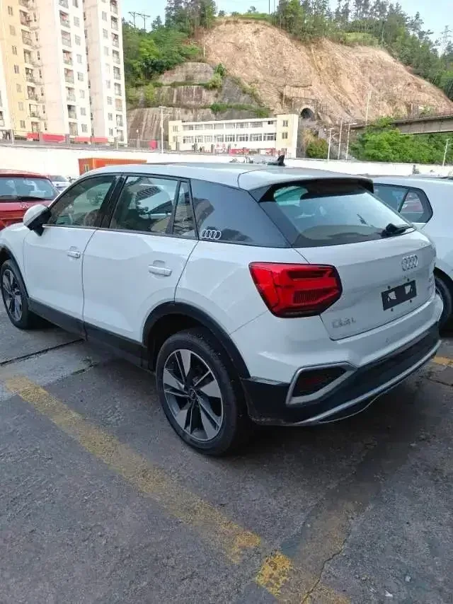 Audi Q2L Audi Q2L 2022 35 TFSI Stylish and Elegant 2023 — миниатюра 4
