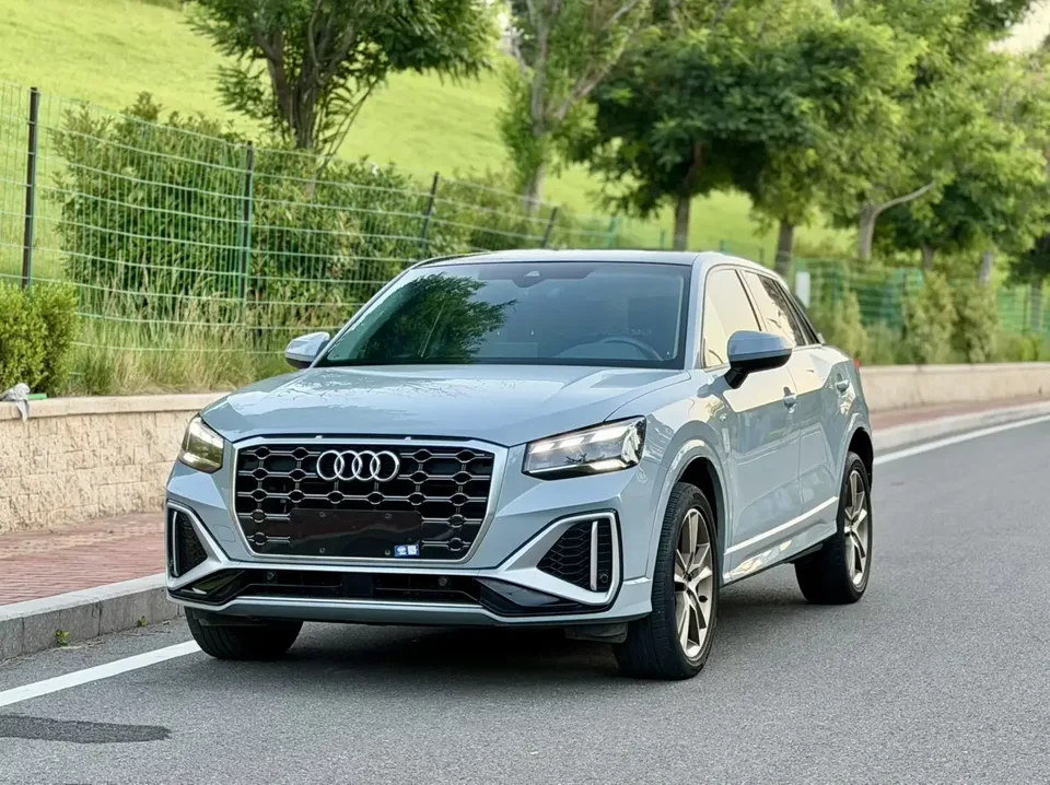 Audi Q2L Audi Q2L 2022 35 TFSI Stylish Dynamic 2022 — photo 1, buy with delivery to Moscow