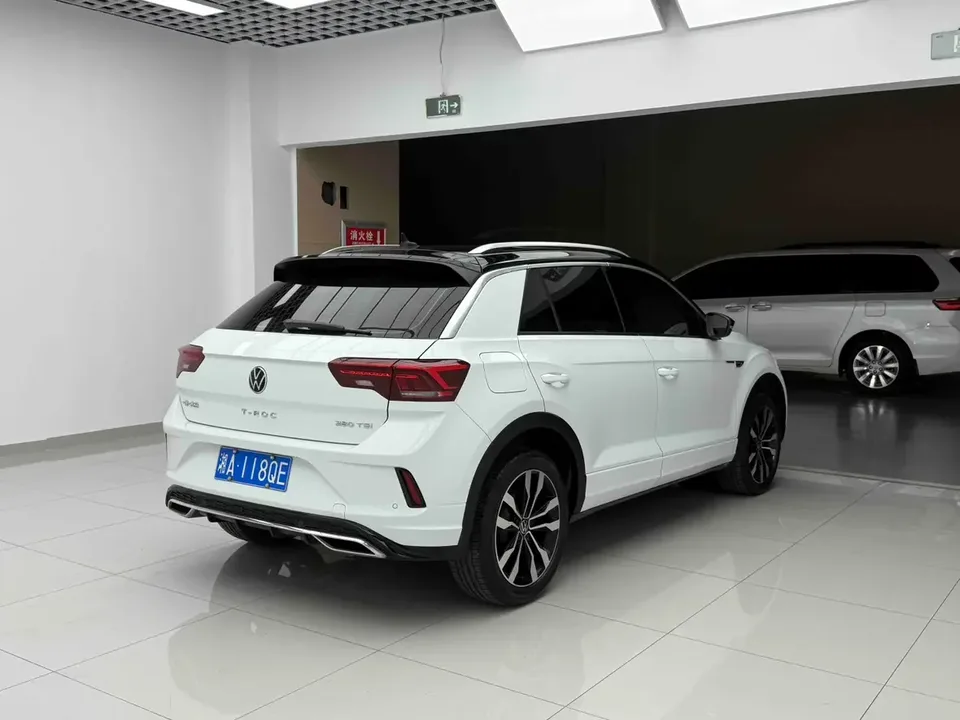Volkswagen T-Roc TANG 2022 280TSI DSG 2WD R-Line Pro PLUS 2022 — thumbnail 4