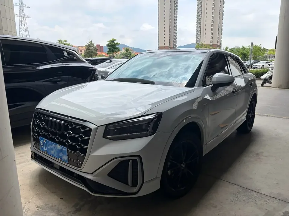 Audi Q2L Audi Q2L 2022 35 TFSI Progressive Dynamic 2022 — photo 1, buy with delivery to Moscow