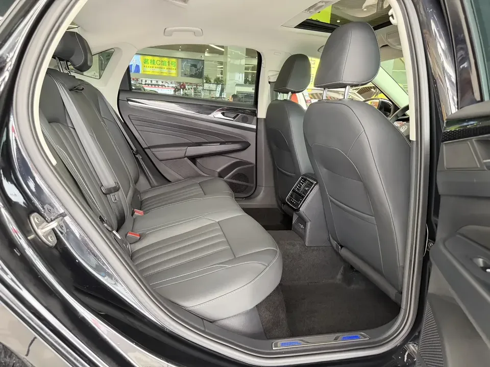 Volkswagen Passat PHEV Passat PHEV 2022 430PHEV Hybrid Business Edition 2023 — thumbnail 4