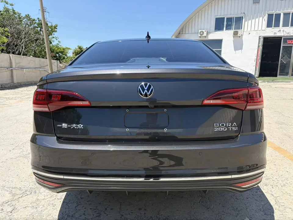 Volkswagen Bora Bora 2023 280TSI DSG Premium Edition 2023 — thumbnail 2