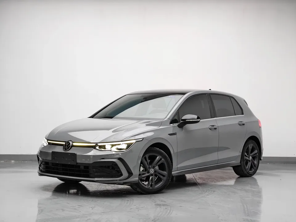 Volkswagen Golf golf 2023 280TSI DSG R-Line 2023 — photo 1, buy with delivery to Moscow