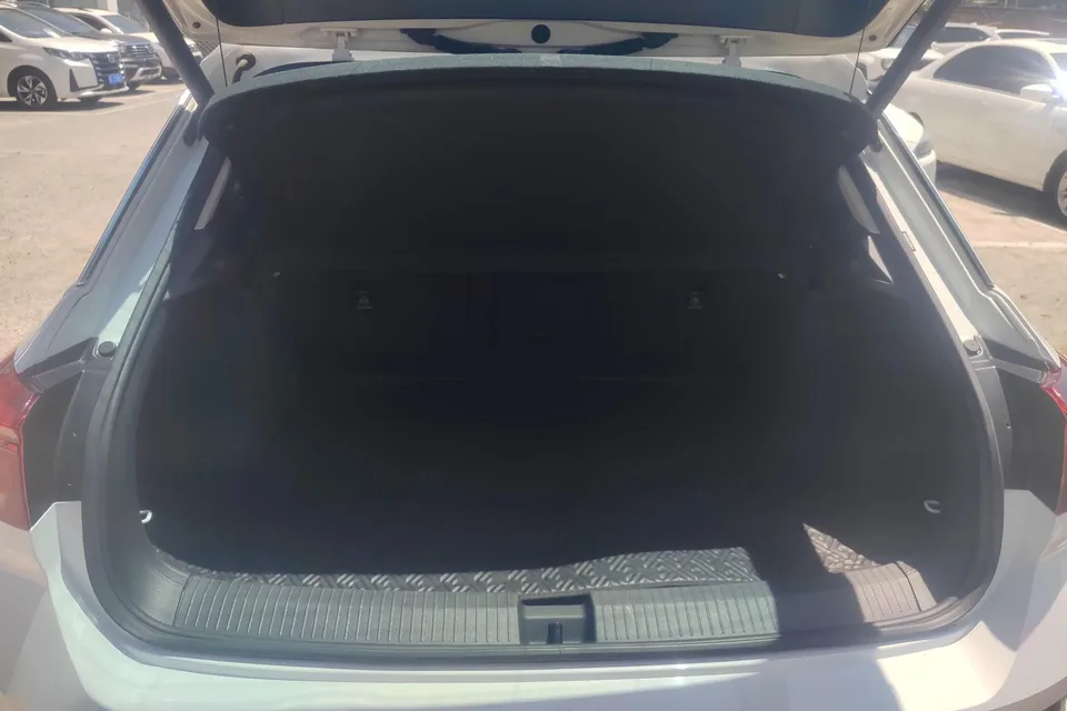 Volkswagen T-Roc TANG 2021 280TSI DSG 2WD Comfort Smart Edition 2022 — thumbnail 5