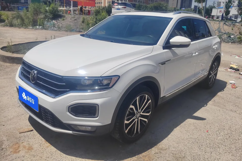 Volkswagen T-Roc TANG 2021 280TSI DSG 2WD Comfort Smart Edition 2022 — photo 1, buy with delivery to Moscow