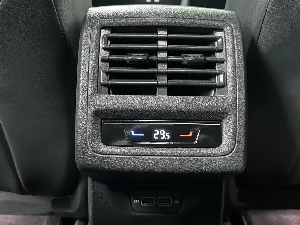 Volkswagen Golf golf 2021 280TSI DSG R-Line 2022 — thumbnail 4