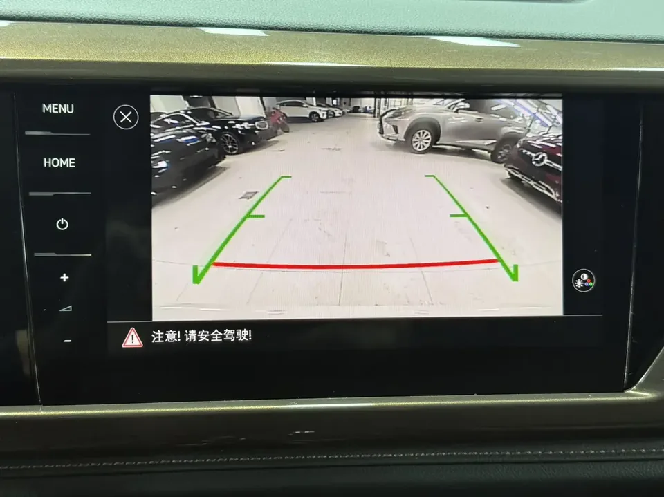 Volkswagen Tharu tuyue 2022 280TSI 2WD Deluxe Edition 2023 — thumbnail 3