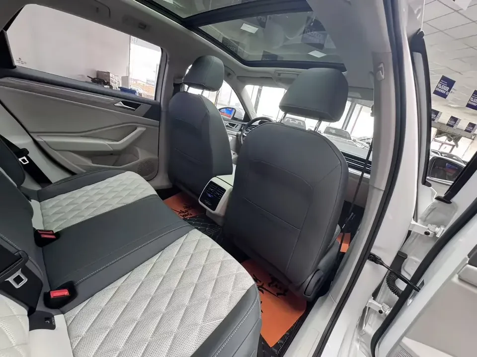 Volkswagen Sagitar Sagitar 2023 280TSI DSG Beyond Edition 2022 — thumbnail 4