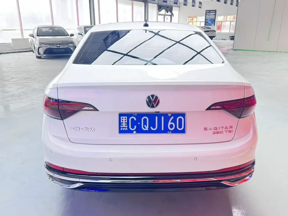 Volkswagen Sagitar Sagitar 2023 280TSI DSG Beyond Edition 2022 — thumbnail 5