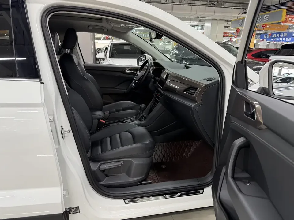 Volkswagen Tharu tuyue 2021 280TSI 2WD Luxury Edition PLUS 2022 — thumbnail 4