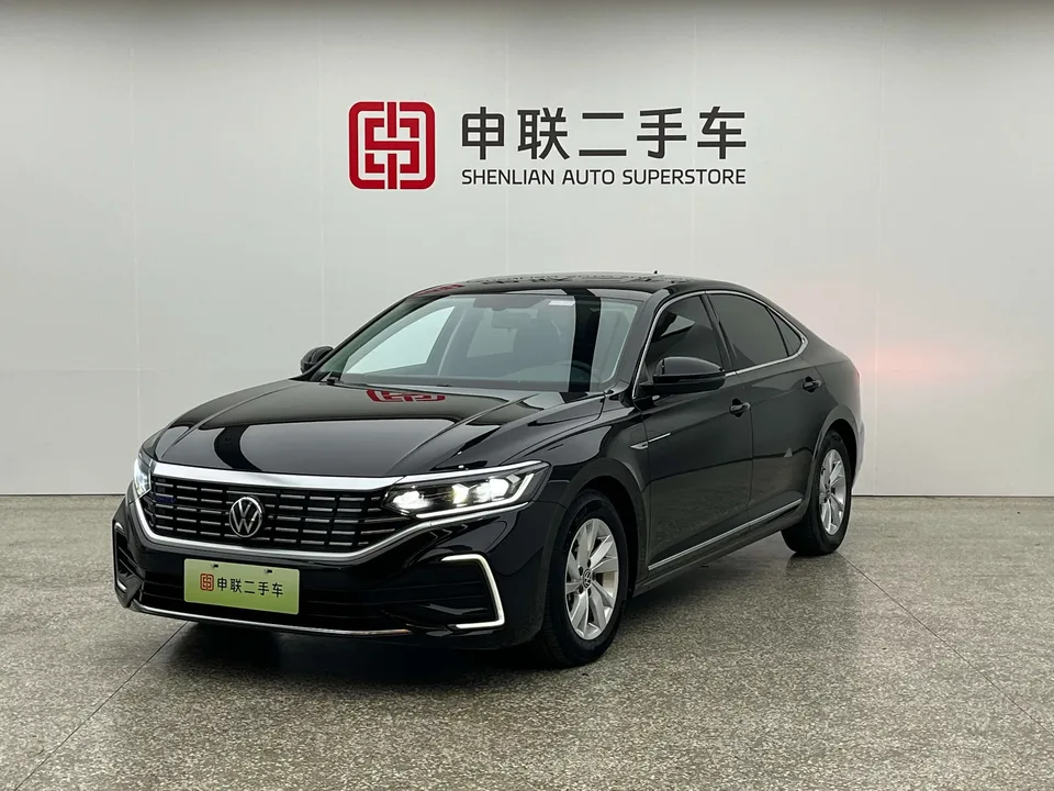 Volkswagen Passat PHEV Passat PHEV 2022 430PHEV Hybrid Business Edition 2022 — photo 1, buy with delivery to Moscow