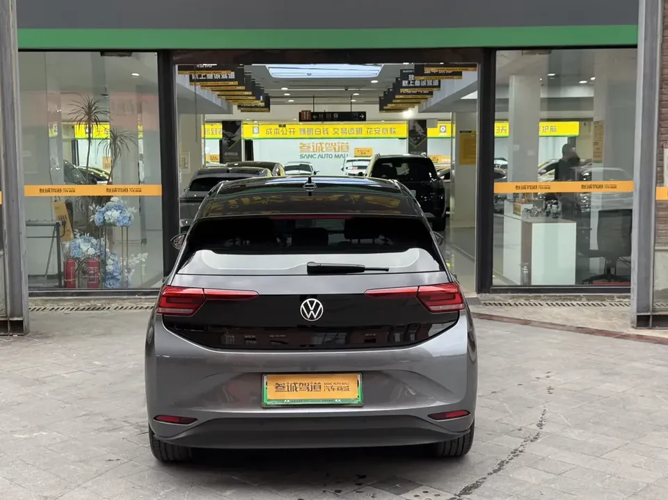 Volkswagen ID.3 Volkswagen ID.3 2023 Pure Smart Edition 2023 — миниатюра 2