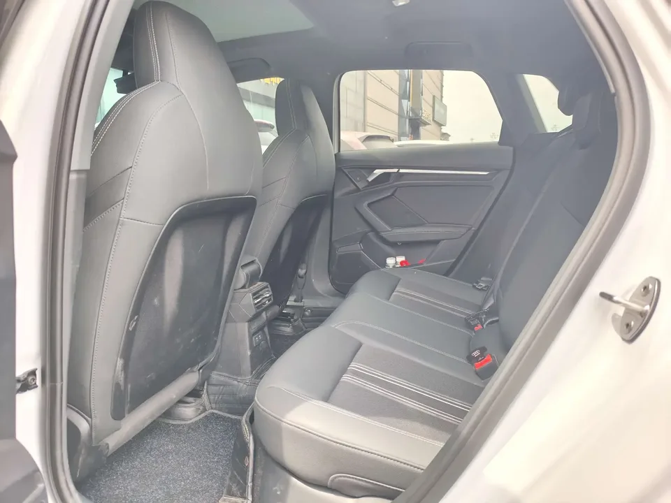 Audi A3 Audi A3 2024 Sportback 35 TFSI Stylish and sporty 2024 — thumbnail 3